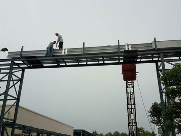 母線現(xiàn)場(chǎng)照片